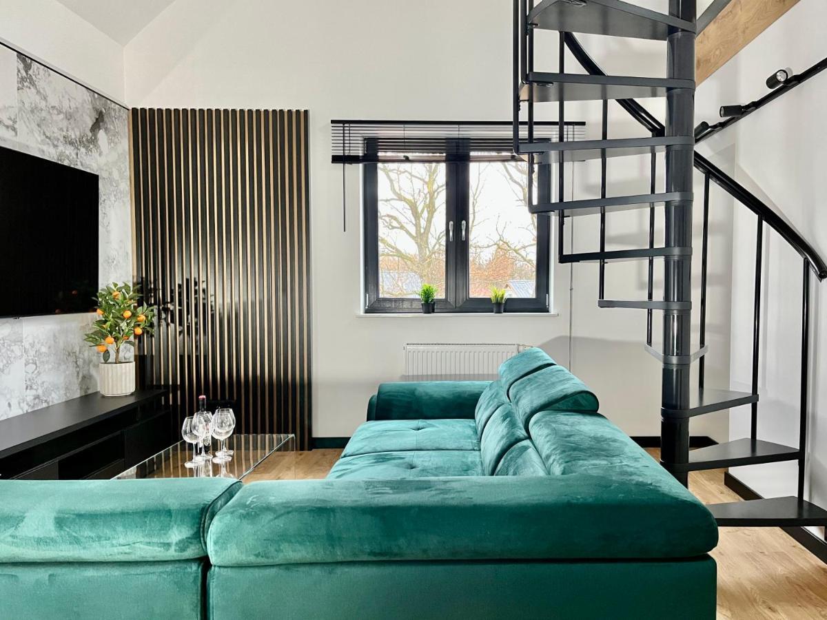 Apartamenty Maxa Czornyja Jelení Hora Exteriér fotografie