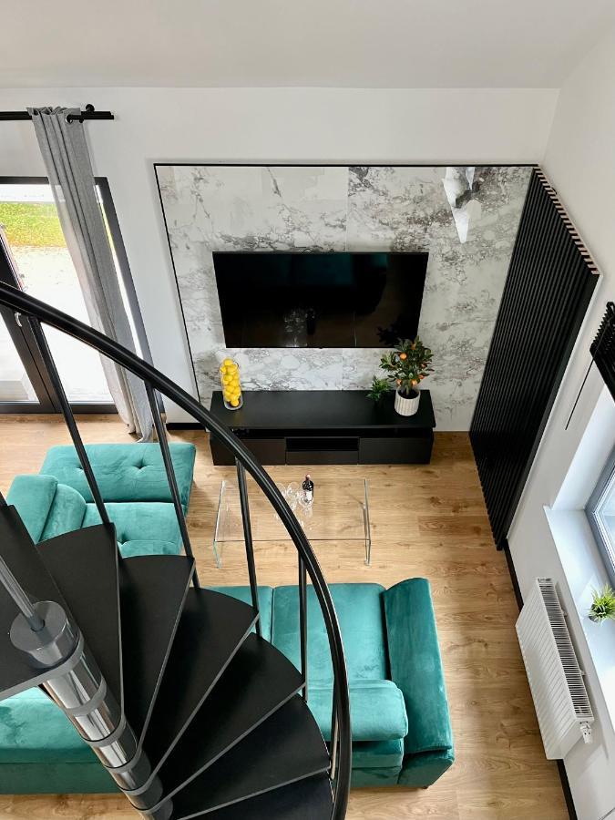 Apartamenty Maxa Czornyja Jelení Hora Exteriér fotografie