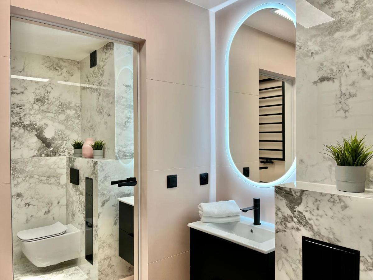 Apartamenty Maxa Czornyja Jelení Hora Exteriér fotografie